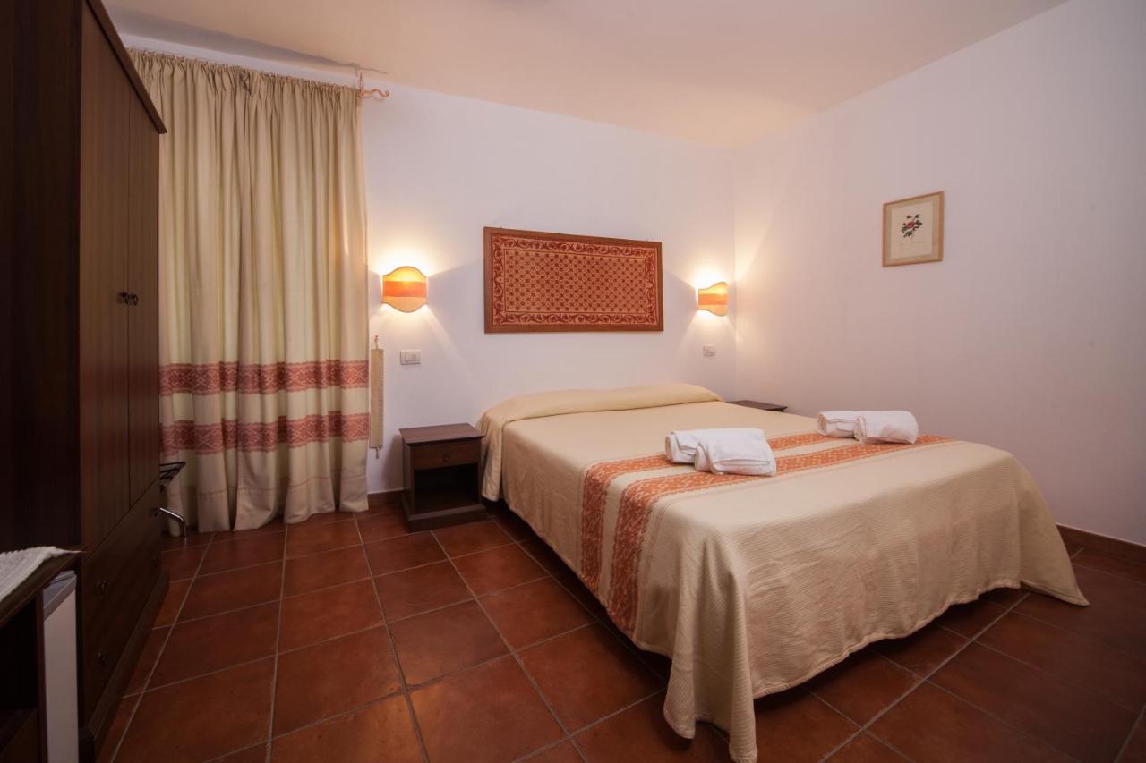 Affitta Camere Casa Delle Rose Villanova Monteleone Kültér fotó