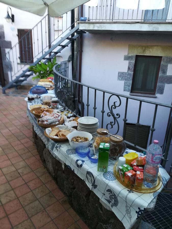 Affitta Camere Casa Delle Rose Villanova Monteleone Kültér fotó